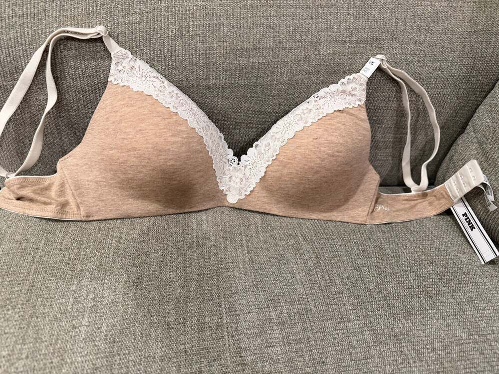 Victoria's Secret PINK Wireless Lightly Lined Lace Trim Bra 32C